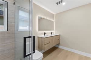 16859 Crestview Ln 16859 Weston, FL 33326 - MLS#A11931228