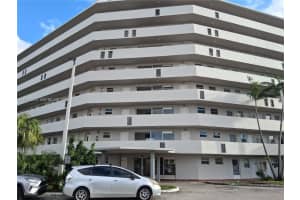 1750 Ne 191st St 104-1 Miami, FL 33179 - MLS#A11931253