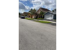 MLS# A11931260, Pembroke Pines, Florida 33025
