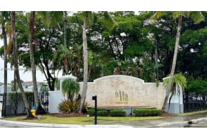 155 Nw 96th Ter 2-201, Pembroke Pines