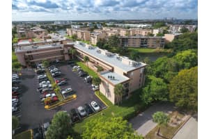 706 NW 87th Ave APT 212, Miami, FL 33172, - MLS#A11931313