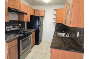 1335 S Dixie Hwy APT 401, Deerfield Beach, FL 33441, - MLS#A11931320