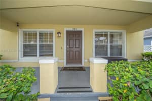 205 E Kirby St Tampa, FL 33604 - MLS#A11931328
