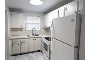 1638 Embassy Dr 302 West Palm Beach, FL 33401 - MLS#A11931335