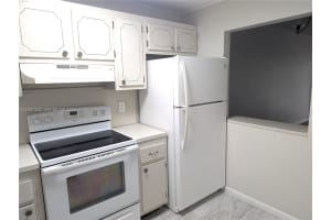 1638 Embassy Dr 302 West Palm Beach, FL 33401 - MLS#A11931335