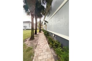 1415 Nw 34th Way 1415 Lauderhill, FL 33311 - MLS#A11931345