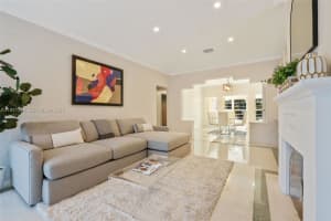 3760 Royal Palm Ave Miami Beach, FL 33140 - MLS#A11931374