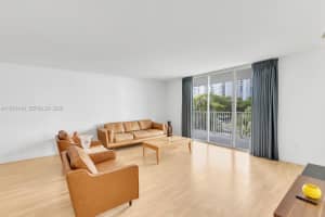 MLS# A11931419, Aventura, Florida 33160