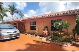 10955 Sw 56th St, Miami