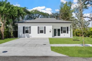 755 NW 83rd St, Miami, FL 33150, - MLS#A11931431