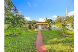 1860 Nw 127th St Miami, FL 33167 - MLS#A11931496