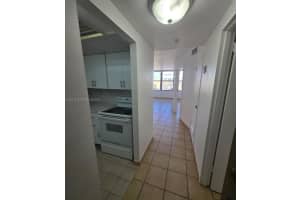 2899 Collins Ave 410 Miami Beach, FL 33140 - MLS#A11931515