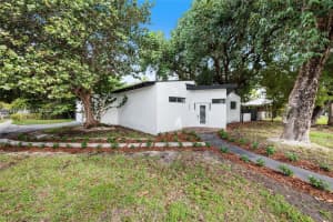 1001 Ne 82nd St, Miami