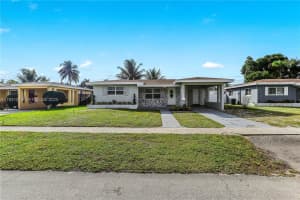 7430 Taylor St Hollywood, FL 33024 - MLS#A11931573