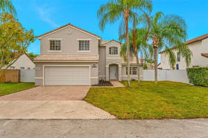 16054 Sw 77th Ter Miami, FL 33193 - MLS#A11931603