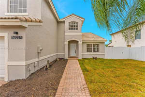 16054 Sw 77th Ter Miami, FL 33193 - MLS#A11931603