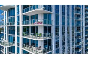 17111 Biscayne Blvd 909 North Miami Beach, FL 33160 - MLS#A11931631