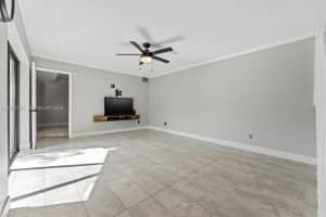 11867 Sw 13th Ct 11867 Davie, FL 33325 - MLS#A11931701