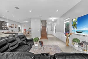 9712 W 34th Ln 0 Hialeah, FL 33018 - Off Market