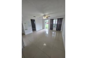 5911 N Farragut Dr Hollywood, FL 33021 - MLS#A11931775