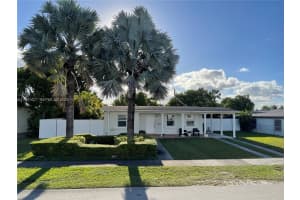 10840 Westwood Lake Dr #0, Miami, FL 33165, - MLS#A11931821