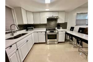 6268 Us Highway 441 Se Front Okeechobee, FL 34974 - Off Market