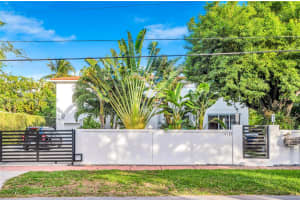 4321 Nautilus Dr Miami Beach, FL 33140 - MLS#A11931884