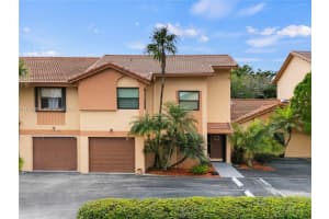 11282 Sw 9th Ct, Pembroke Pines