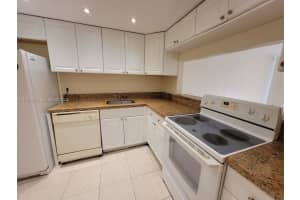 4304 NW 9th Ave Apt 3-2g, Pompano Beach, FL 33064, - MLS#A11931908