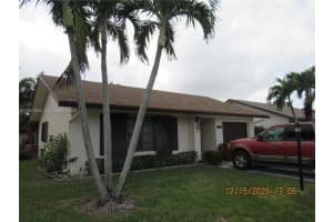 6310 Tall Cypress Cir, Green Acres