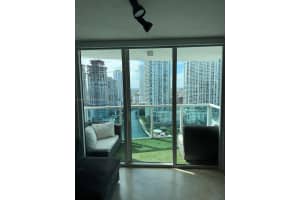 31 Se 5th St 2907, Miami