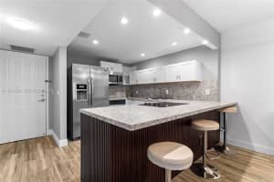 400 Leslie Dr 305 Hallandale Beach, FL 33009 - MLS#A11931934