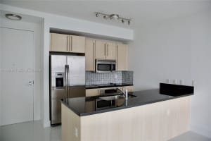 79 SW 12th St APT 1705S, Miami, FL 33130, - MLS#A11931946