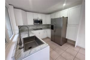 318 Sw 15th St 1 Dania Beach, FL 33004 - MLS#A11931954