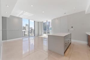 1010 SW 2nd Ave, Miami, FL 33130, - MLS#A11931970