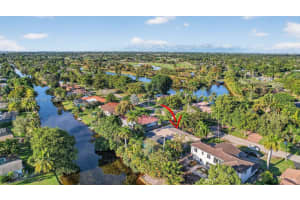 1051 W Tropical Way, Plantation