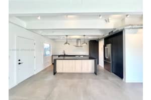 6815 Edgewater Dr 308 Coral Gables, FL 33133 - MLS#A11932025