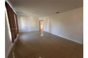 150 Ne 170th St 150 North Miami Beach, FL 33162 - MLS#A11932034