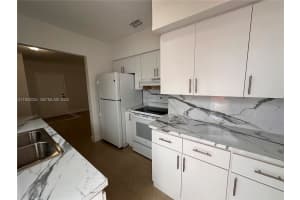 150 Ne 170th St 150 North Miami Beach, FL 33162 - MLS#A11932034