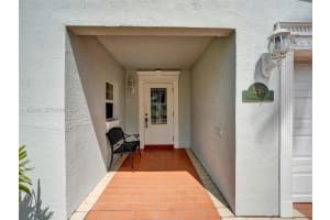 1205 Guava Isle Fort Lauderdale, FL 33315 - MLS#A11932087