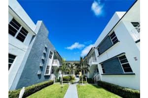 960 Bay Dr 901 Miami Beach, FL 33141 - MLS#A11932121