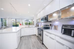 3322 Torremolinos Ave F-41b Doral, FL 33178 - MLS#A11932126