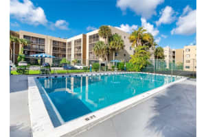 8625 NW 8th St APT 401, Miami, FL 33126, - MLS#A11932148