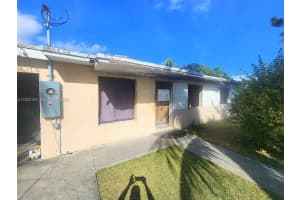 10465 Sw 178th St, Miami