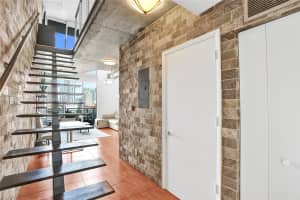 690 SW 1st Ct APT 1213, Miami, FL 33130, - MLS#A11932169