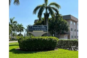 501 Blue Heron Dr 310-a Hallandale Beach, FL 33009 - MLS#A11932201