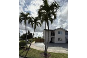 9404 Sw 8th Ter Miami, FL 33174 - MLS#A11932208