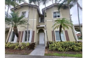 10754 Nw 85 Te 7-34, Doral