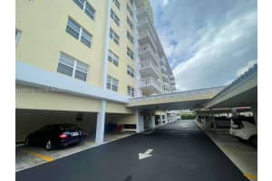 2500 NE 48th Ln APT 301, Fort Lauderdale, FL 33308, - MLS#A11932255