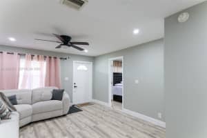 5300 Nw 15th Ct 1 Lauderhill, FL 33313 - MLS#A11932274